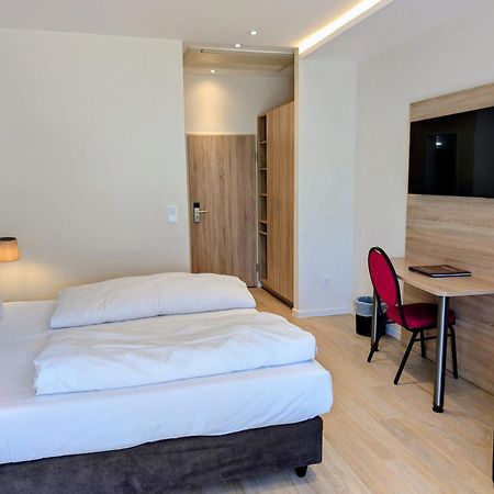 Hotel Und Weingut Karlsmuehle Mertesdorf Esterno foto
